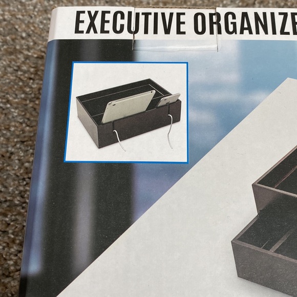 NEW Home Essentials Executive Organizer - Picture 3 of 7